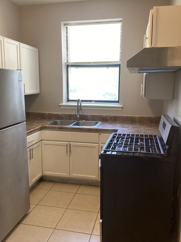 Foto principal - 370 E 60th St