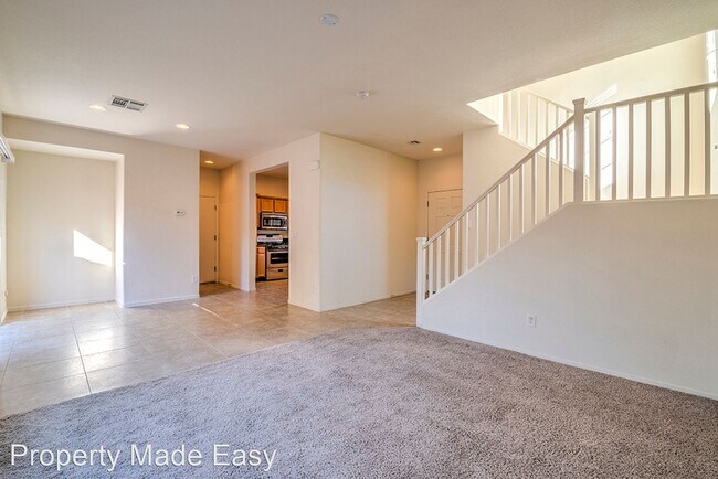Building Photo - 3 br, 2.5 bath House - 921 Maple Pines Ave