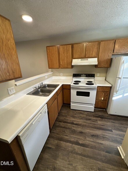 Foto del edificio - 2940 Faversham Pl