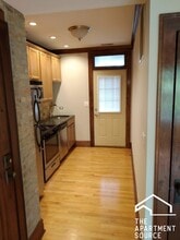 Building Photo - 2920 W Cullom Ave