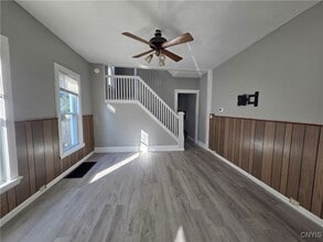 Building Photo - 133 N Fulton St