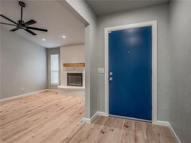 Foto del edificio - 13156 Marsh Ln