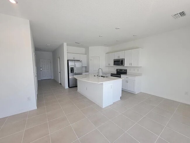 Building Photo - 2302 Alee Ln