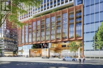 Building Photo - 400 King St W
