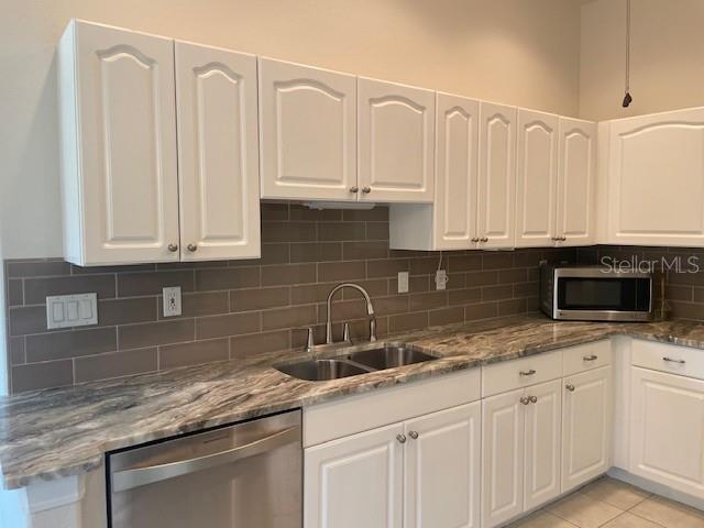 Foto del edificio - 1102 Auburn Cove Cir