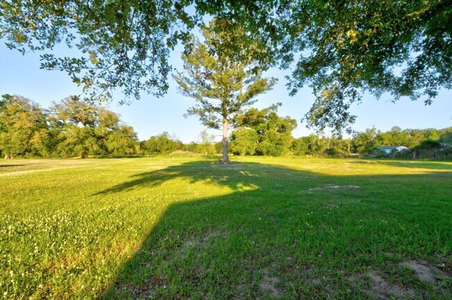 Foto del edificio - 23950 Coats Rd