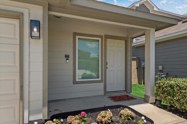 Foto del edificio - 14208 Fern Meadows Dr