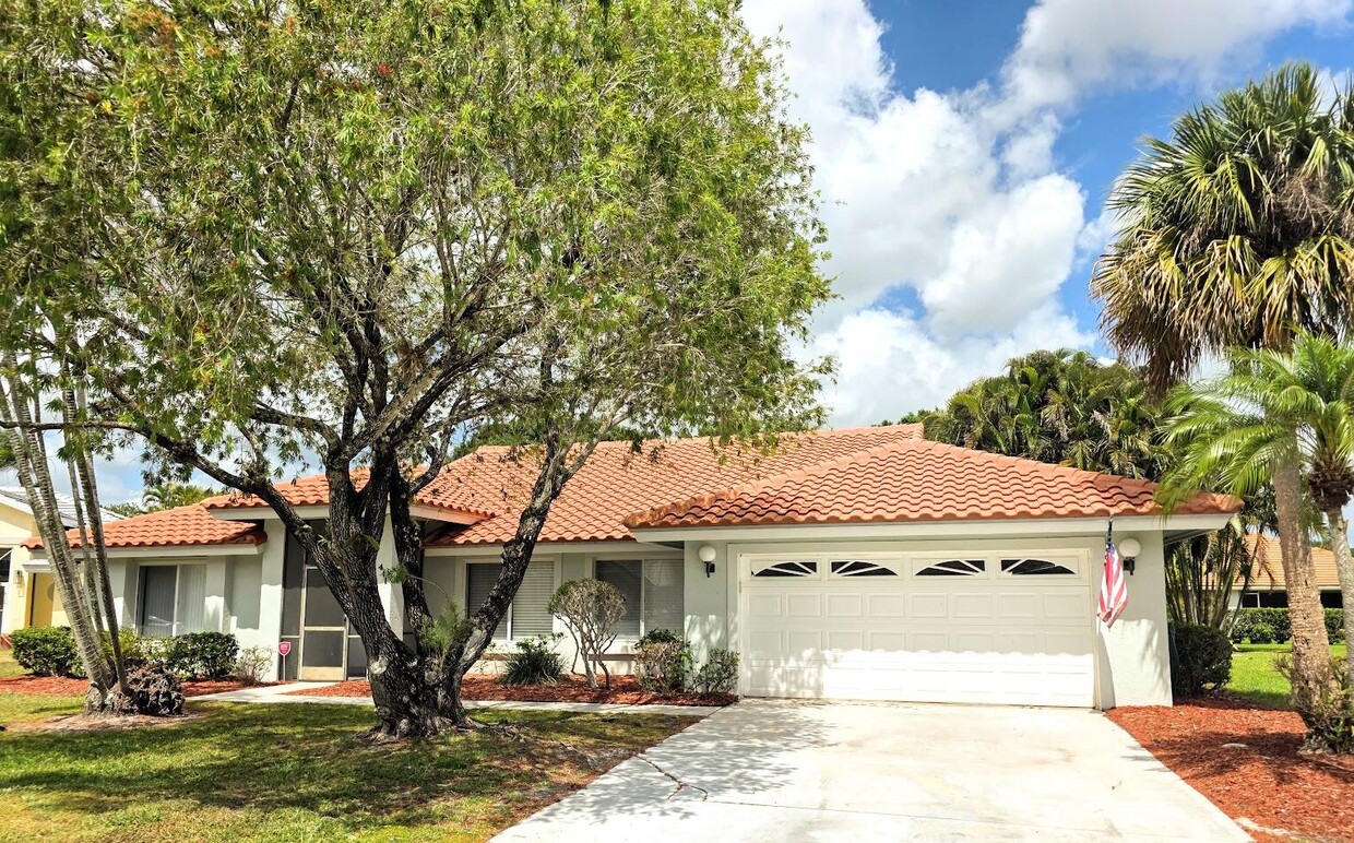 Foto principal - 411 SW Sycamore Cv