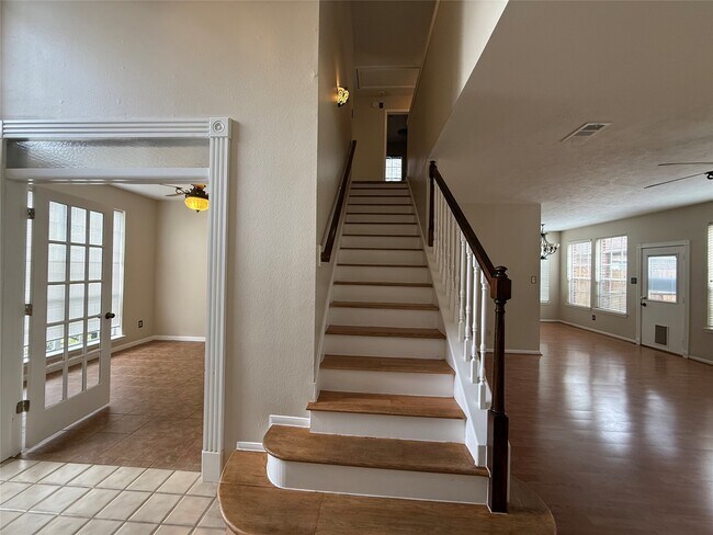 Foto del edificio - 4614 Russett Pl S