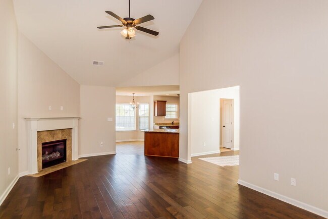 Building Photo - 3208 Vandelay Cove