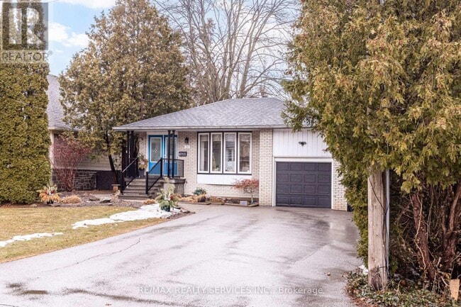 Building Photo - 761 Sunset Rd