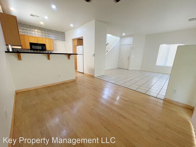 Building Photo - 4 br, 2.5 bath House - 8446 Opal Splendor Ave