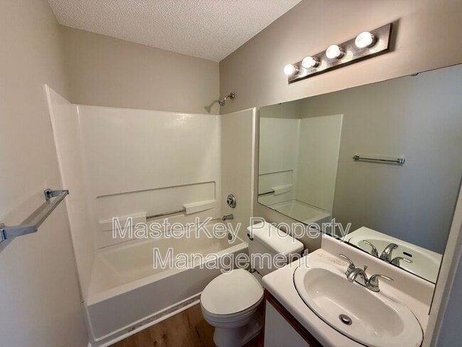 Building Photo - 1351-301 Crab Orchard Dr