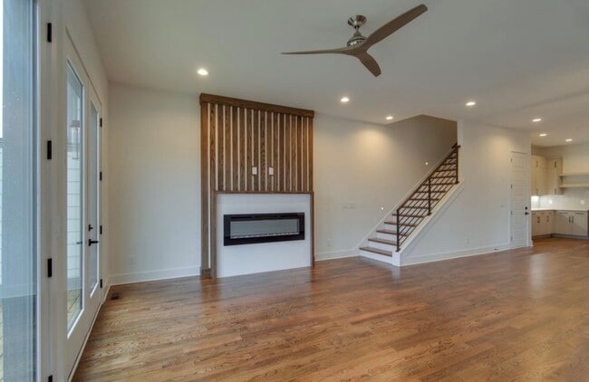 Building Photo - 3325 Felicia St