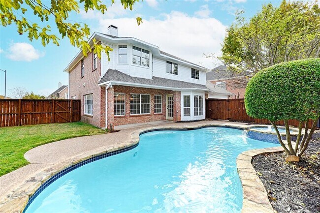 Building Photo - 2517 Rosehill Ln