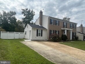 Building Photo - 11009 Fruitwood Dr