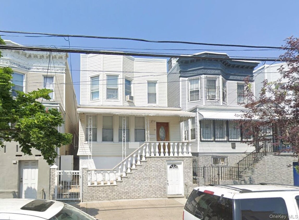 Primary Photo - 1217 Beach Ave