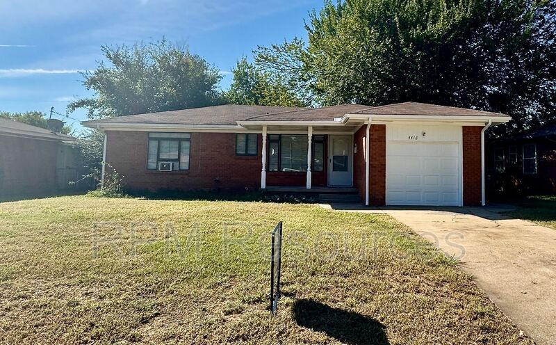 Primary Photo - 4416 NW 44th St