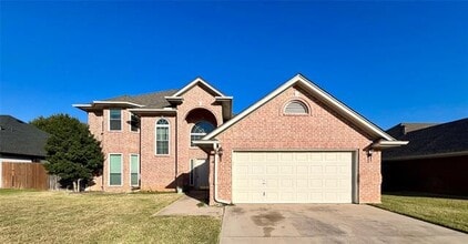 Building Photo - 9113 Trail Wood Dr