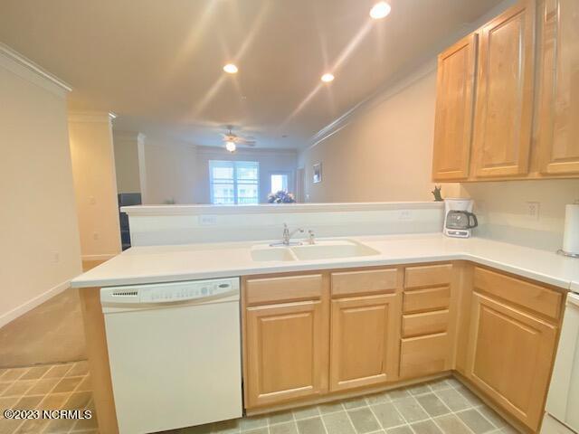 Foto del edificio - 395 S Crow Creek Dr