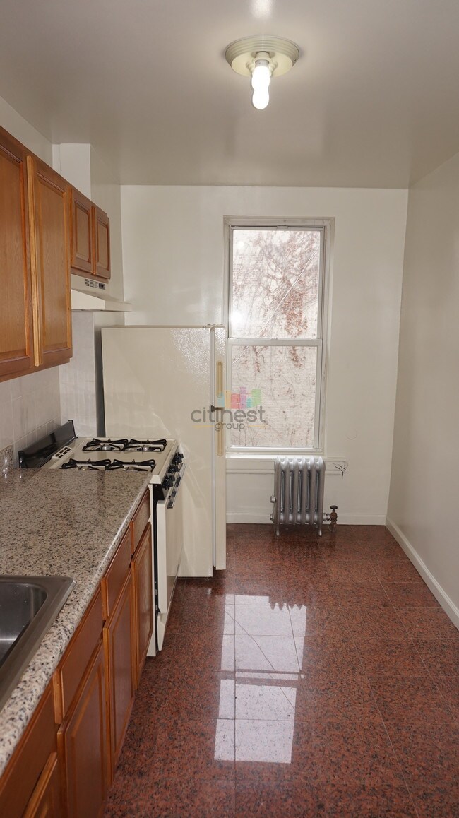 Building Photo - 7910 3rd Ave