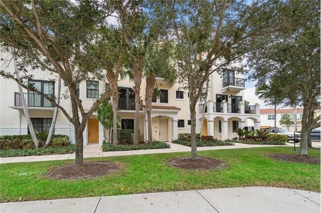 Building Photo - 4886 NW 16th Ave