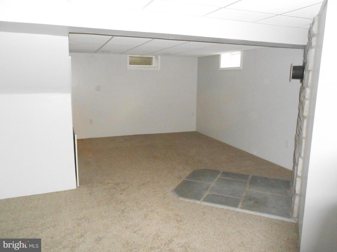 1156 Mountain Rd, Manheim, PA 17545 House Rental in Manheim, PA