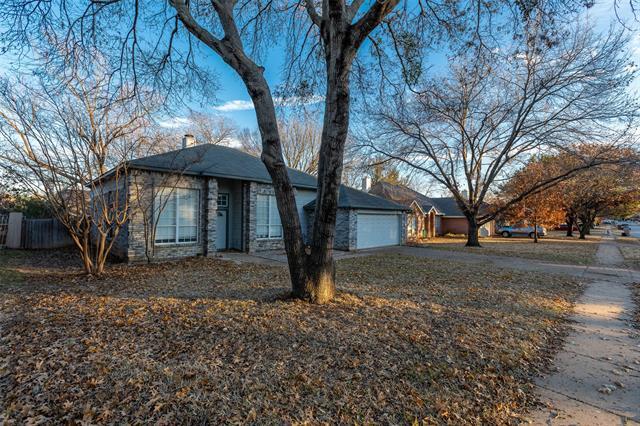 Building Photo - 4103 Meadow Dr