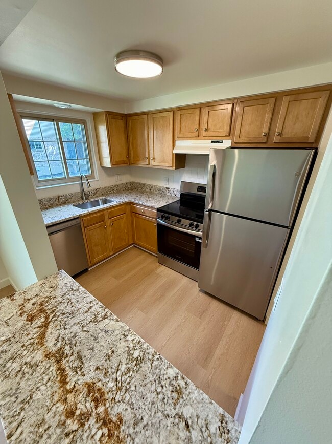 Building Photo - Ridge Lea Court