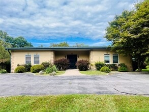 Building Photo - 769 Bullville Rd