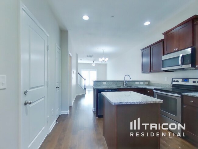 Foto del edificio - 311 Woodfern Ct