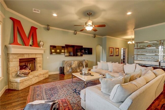 Foto del edificio - Stunning Edmond Home- Regency Pointe-Neigh...
