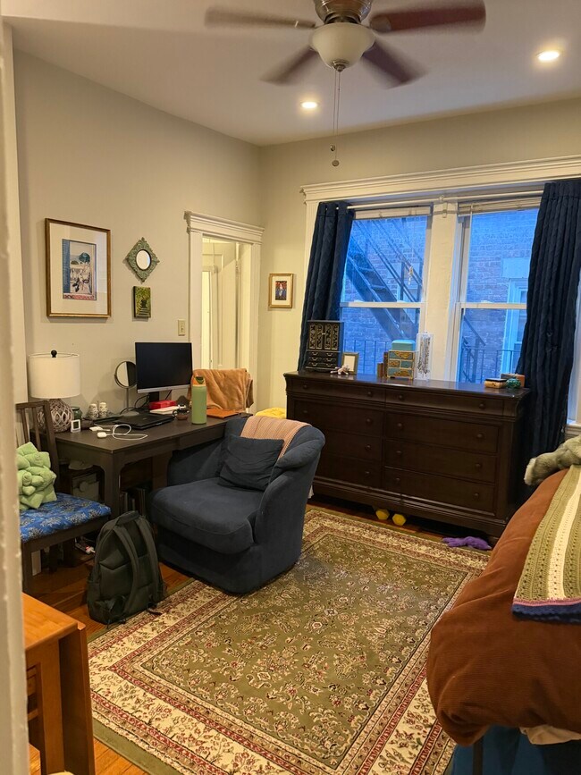 Foto del edificio - 38 Hemenway St