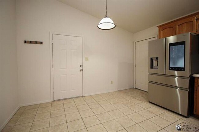 Foto del edificio - 3 Bedroom SOLAR Home in the Foothills for Rent!
