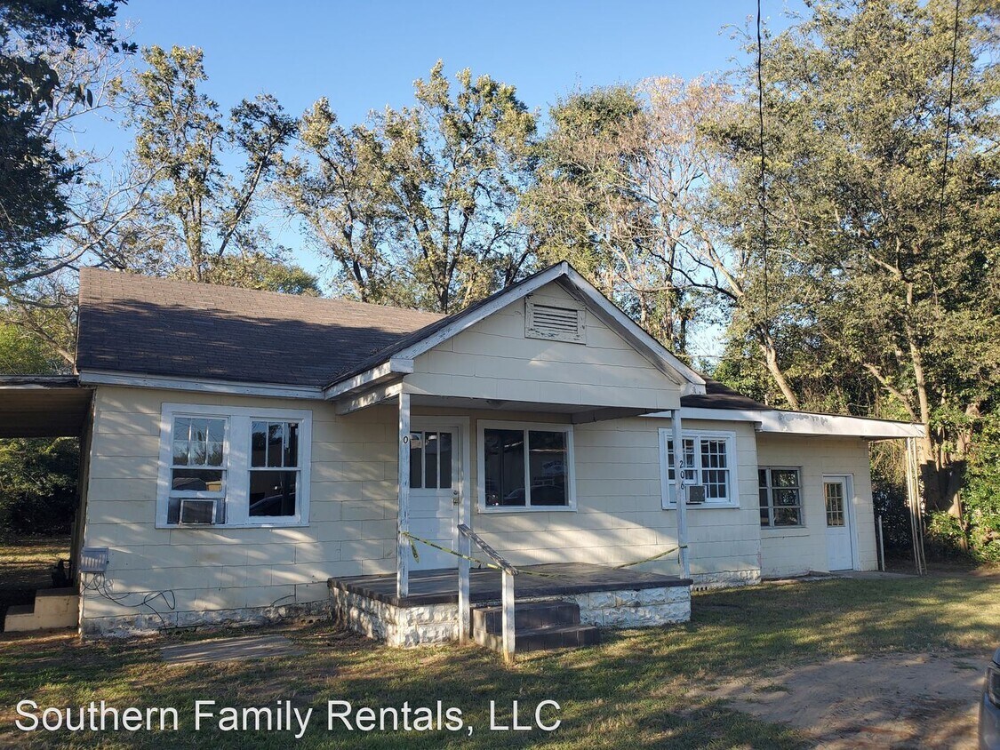 Primary Photo - 3 br, 1 bath House - 206 SAVANNAH AVE