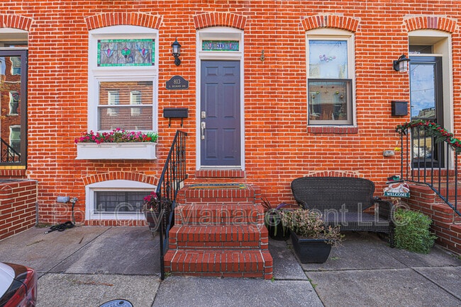 Photo - 813 S Belnord Ave Townhome