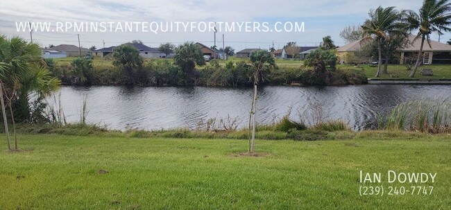 Building Photo - Water Front & Newly Built this home  offer...