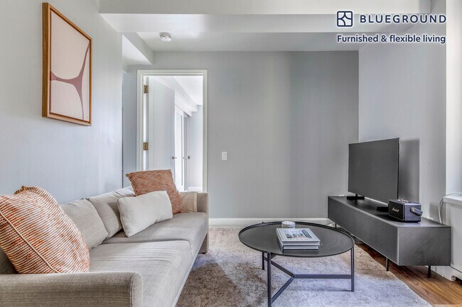 Foto del edificio - 240 W 73rd St