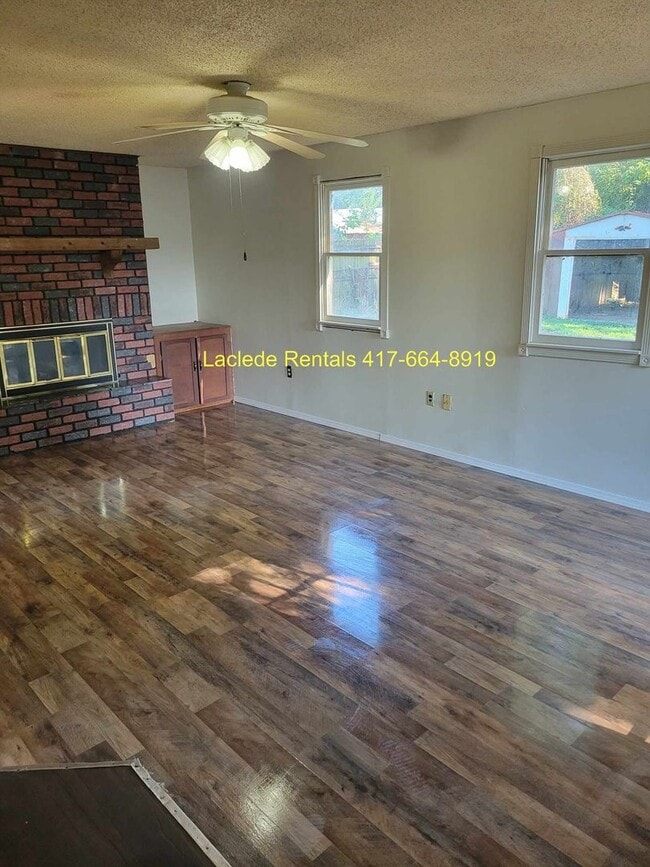 Building Photo - 3 BEDROOM 1 BATH HOUSE FOR RENT