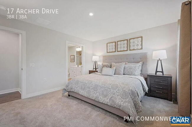 Foto del edificio - 17 Archer Dr