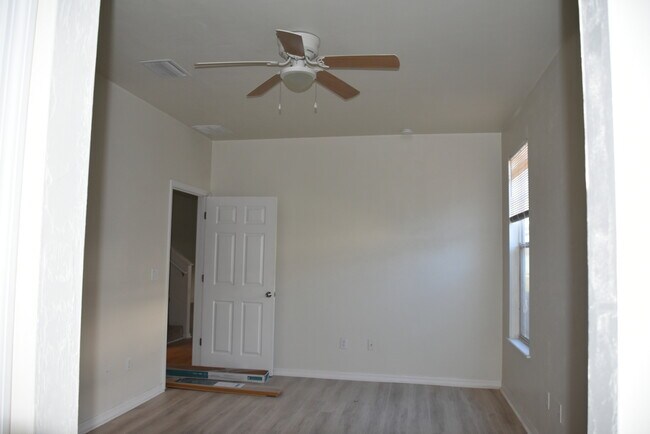 Building Photo - 1603 NW 29th Rd