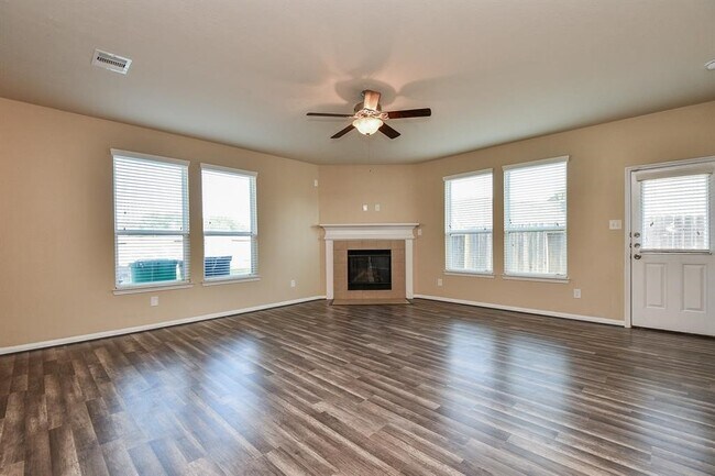 Building Photo - 19311 Vermillion Ct