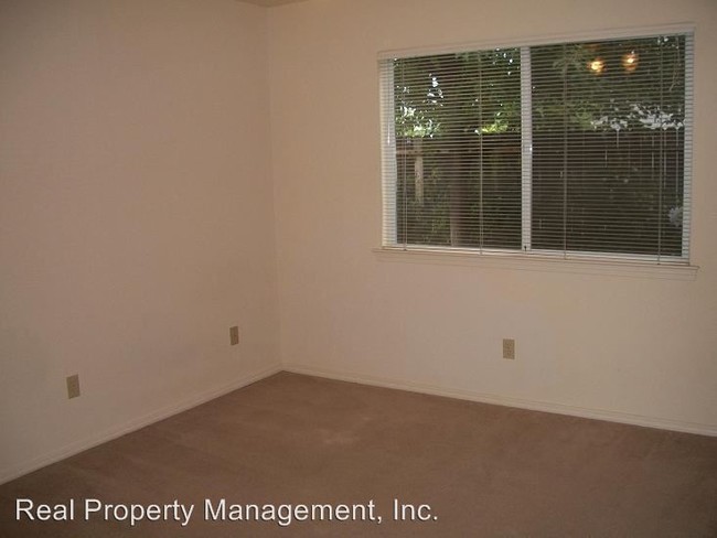 Building Photo - 4481 Lynbrook Loop