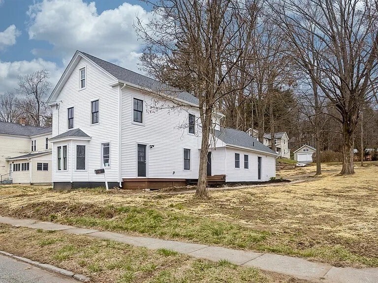 Foto principal - 1041 Pine St