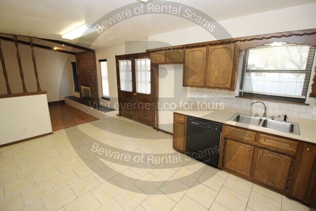 Foto del edificio - 14018 S Fern Pl