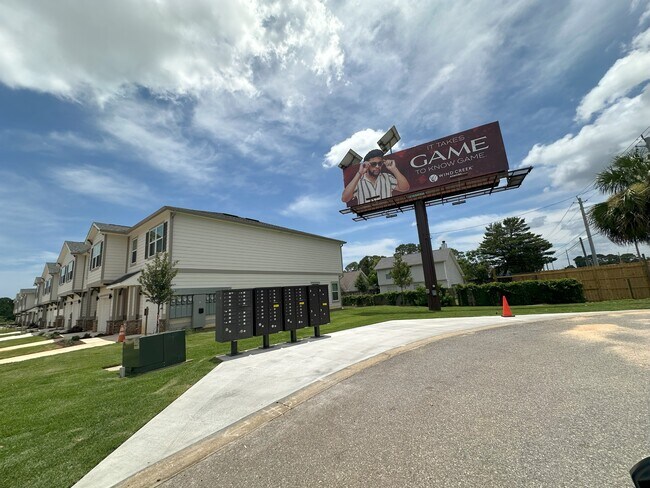 Foto del edificio - 469 Westgate Wy