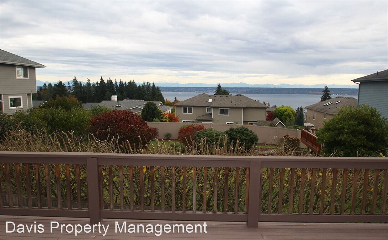 Foto del edificio - 4 br, 2.5 bath House - 11543 NE Skyward Loop