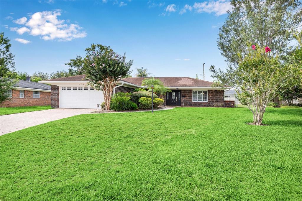Primary Photo - 2490 Lauder Dr