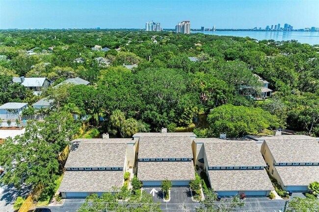 Foto del edificio - 2927 W Gandy Blvd