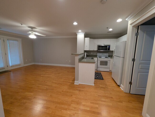 Foto del edificio - 490 S Barnett Shoals Rd